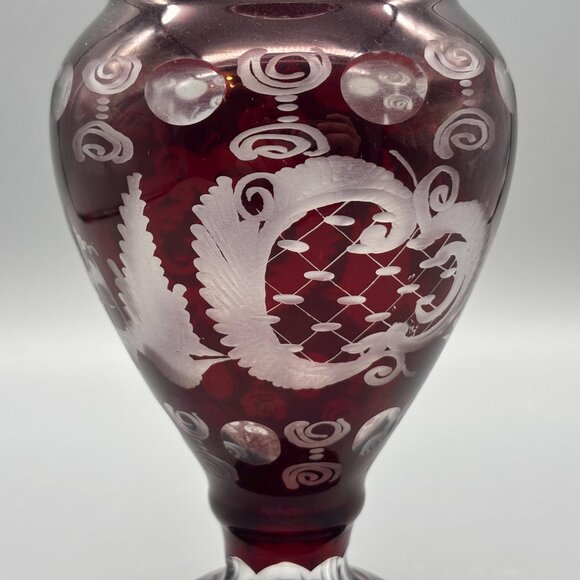 Vintage Cut to Clear Bohemian Egerman Ruby Red Etched Glass Bird Castle Vase - Picture 4 of 8